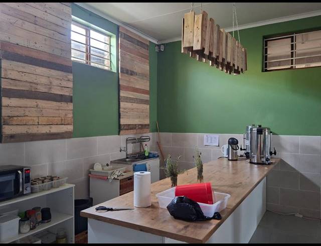 BUSINESS FOR SALE IN GEORGE CENTRAL